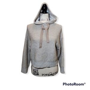 Kaisely Hooded Sweater Size Small